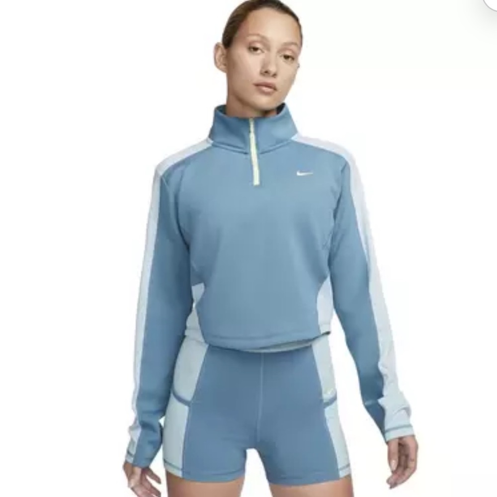 Nike Women’s Dri-Fit 1/4 Zip Femme Training Top
